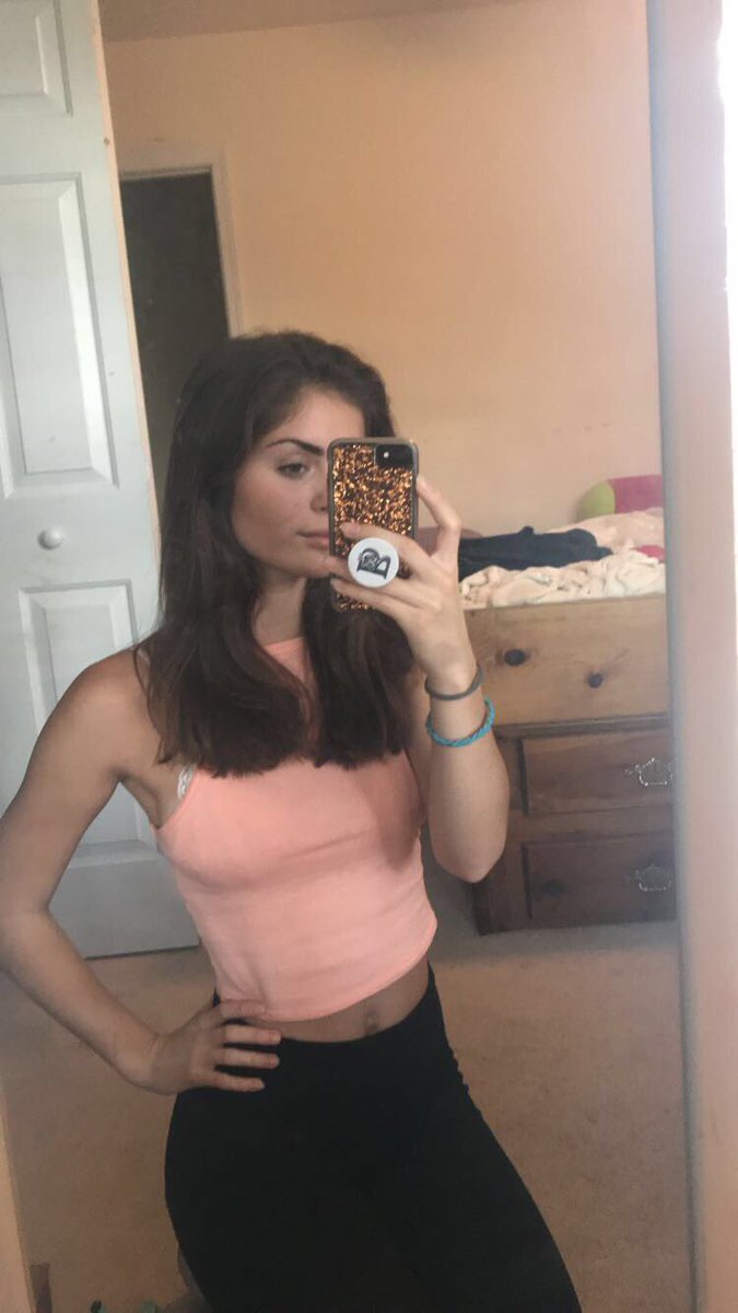 _haleydiane's tweet photo. Decided to try something different 🤔💇🏽 https://t.co/WPMABcMldz