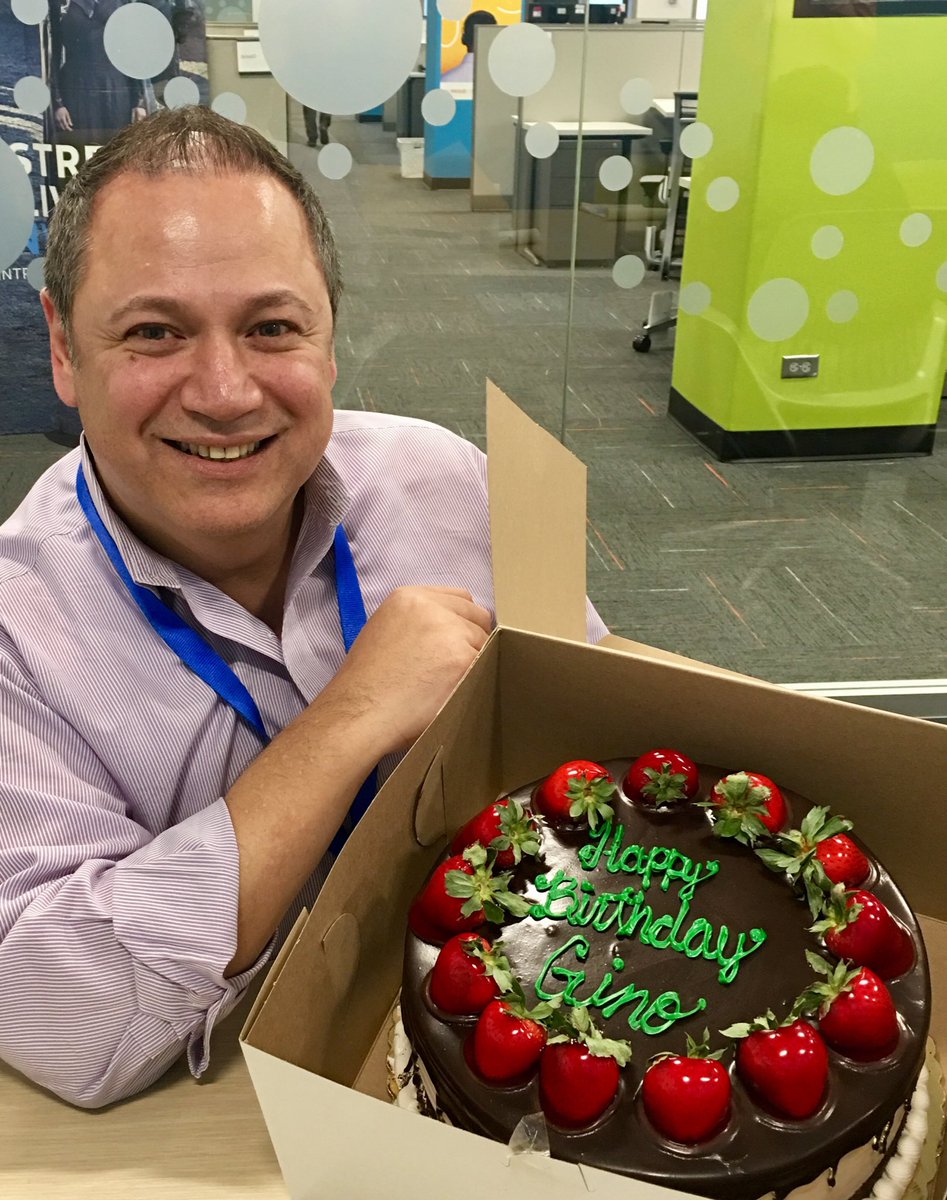 GIMoney9's tweet photo. Celebrating life 🎂 thank you to my peers @ATTChgo57 #kathieskrew https://t.co/KeXUJOnFPl
