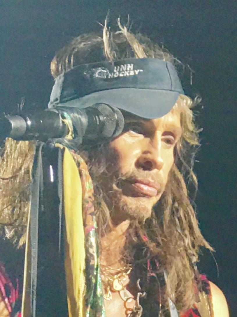 UNHMHOCKEY's tweet photo. Like all of you, when it comes to UNH Hockey, Steven Tyler doesn't wanna miss a thang. Nice hat @IamStevenT! @Aerosmith #GoUNH https://t.co/fKPRjcrmP0