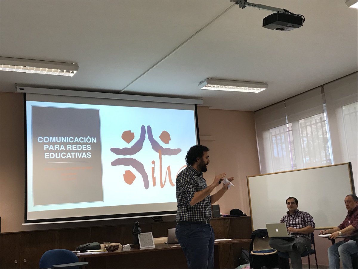 CMaterPurissima's tweet photo. Hoy hemos estado presentes en el IV Encuentro Responsables comunicación de O.E #ComunicandoFi https://t.co/l6Nuh0vBJw