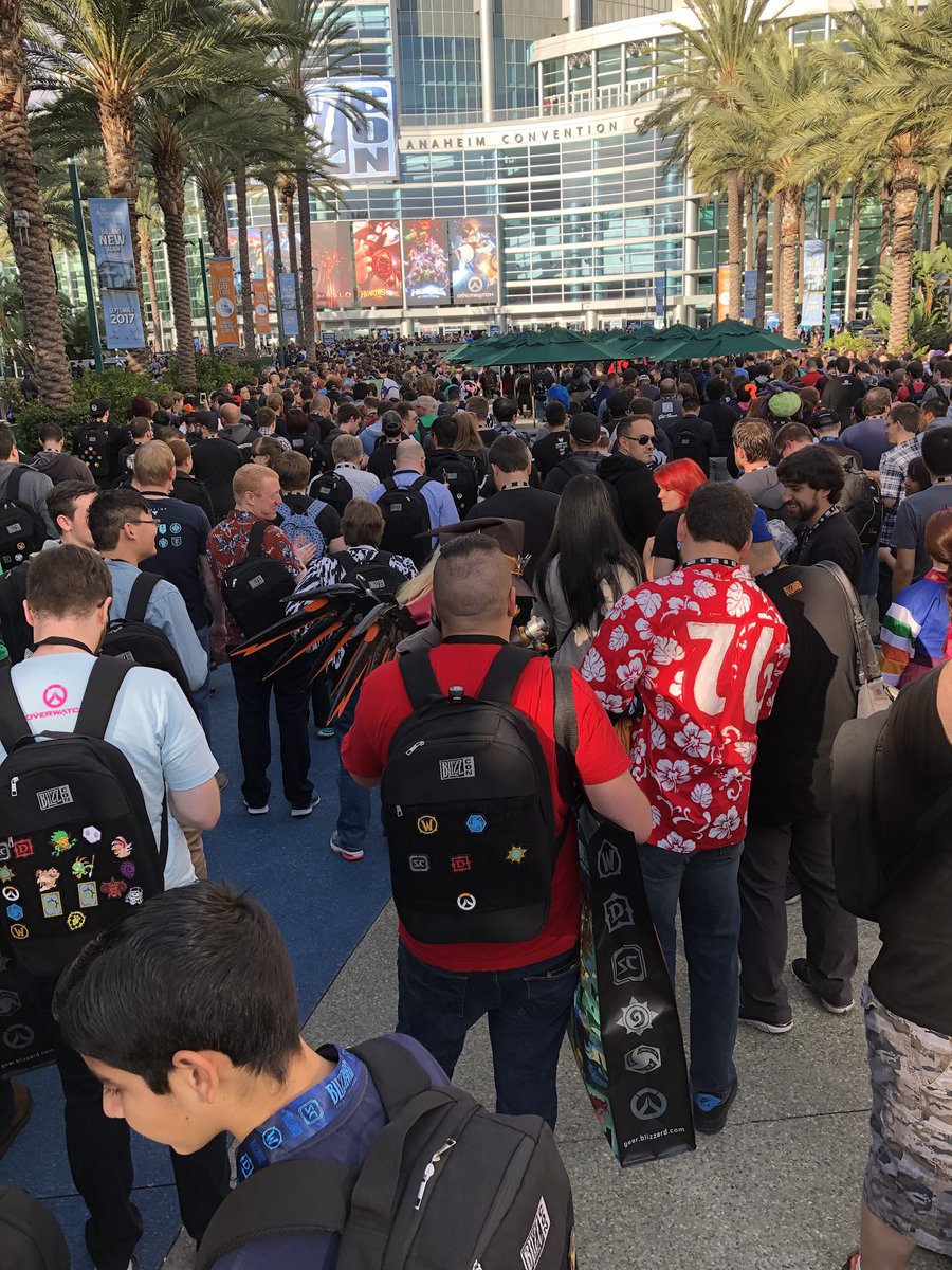 Cerelynde's tweet photo. #Blizzcon17 #openingceremony https://t.co/k4d7RLLjHN