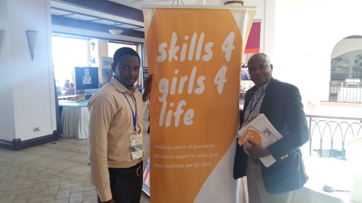 drpc_nig's tweet photo. @zackamata, the producer of Zabi Na movie, at the dRPC's stand during #PSIPSE Convening.
@k_molyneaux @macfound https://t.co/C8aS11O2C7