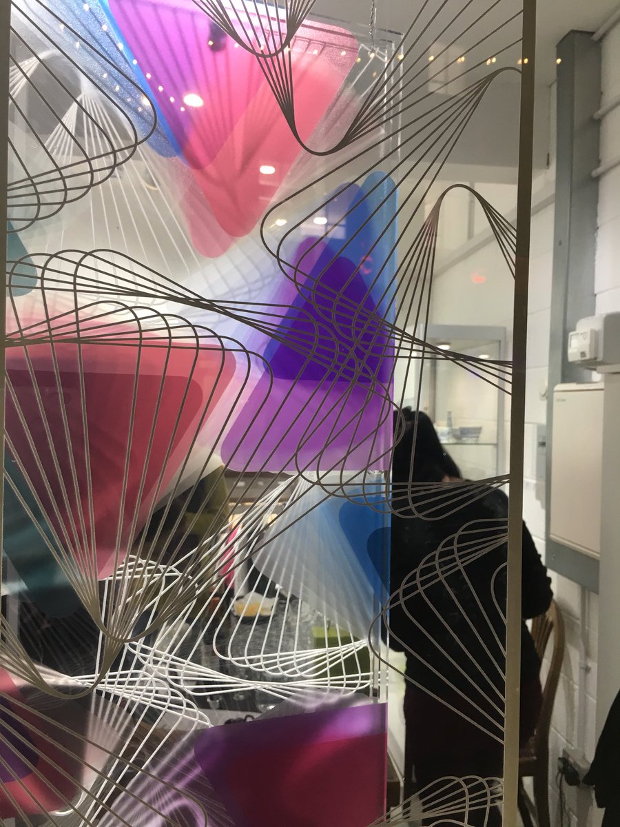 #Re:Defined opening now here’s etchings by #SarahDaniels <a href="/BhsMuralHull/">🇺🇦 Save Hull’s BHS/Co-Op Murals</a> <a href="/2017Hull/">Hull City of Culture</a> <a href="/2017HullCulture/">Part of the Story</a>