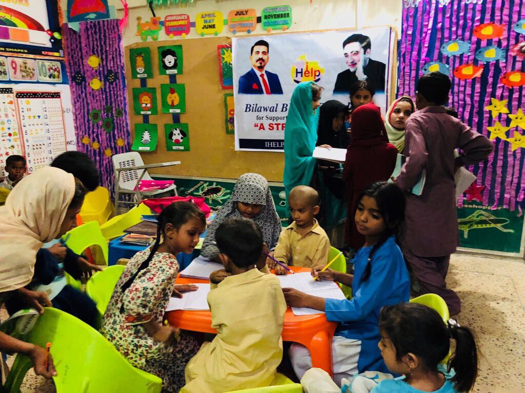Waseem36656361's tweet photo. CEO @BBZFoundation @Fida_Wassan always with @BBhuttoZardari, on his drive to ensure education for every Pakistani child. #StreetToClassRoom https://t.co/j2f1bWowgE