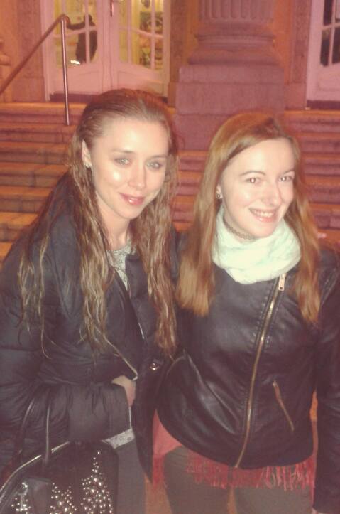 TinaOfficial1's tweet photo. @UnaHealy Táim i ngrá leat! Thank you for being so lovely! And thanks to @ben_foden for this picture! Have fun in Budapest! X :) https://t.co/ZpMS6bPZvX