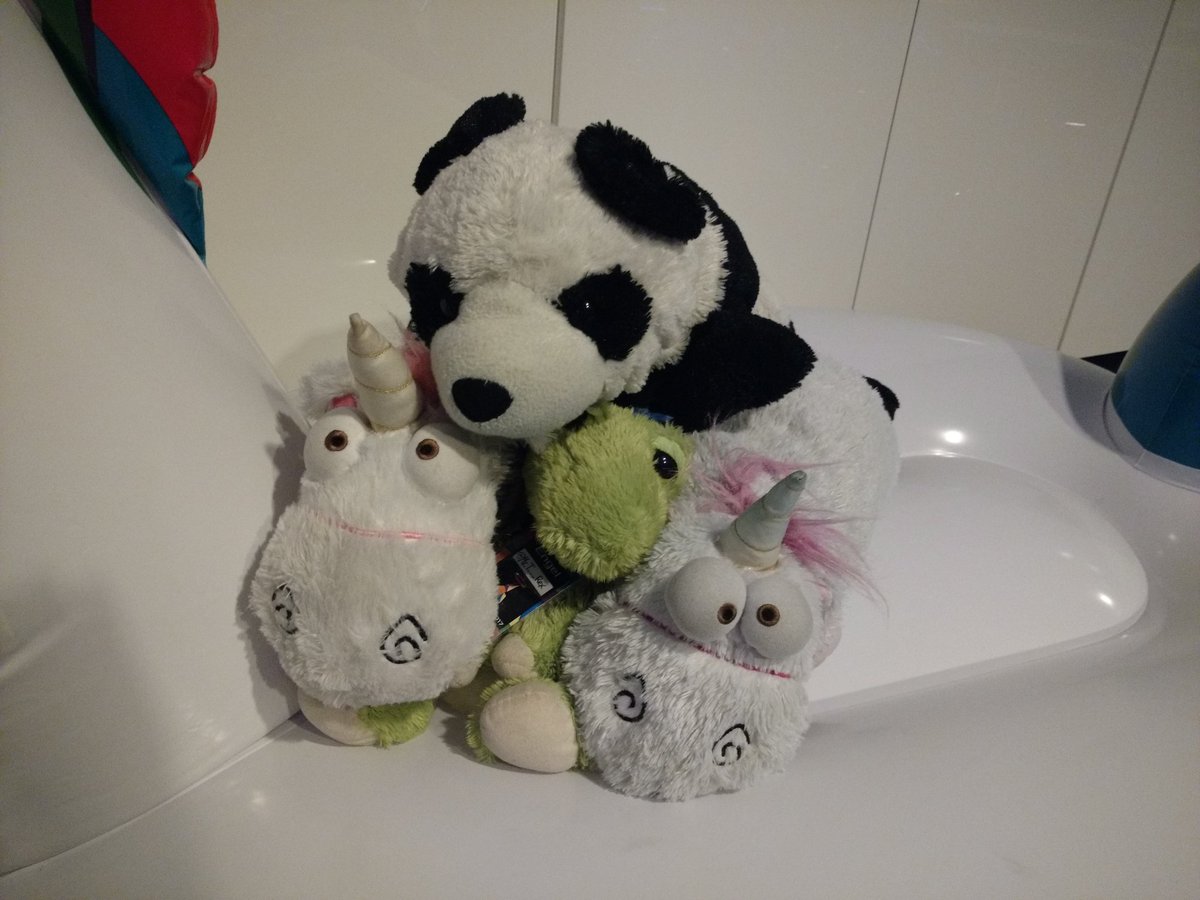 _DasUnicorn_'s tweet image. \o/ #WeekendHACK // @Mr_T___Rex #Zitroneneistee @marudor