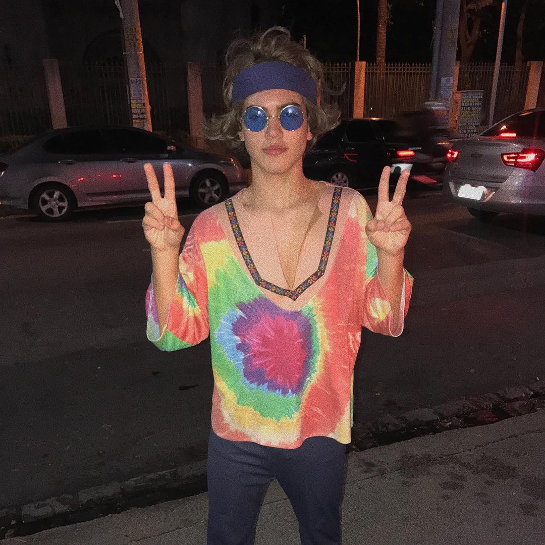 NicolasOffc's tweet photo. Feio mesmo 😂✌🏻 https://t.co/Fcx1PsvCqN