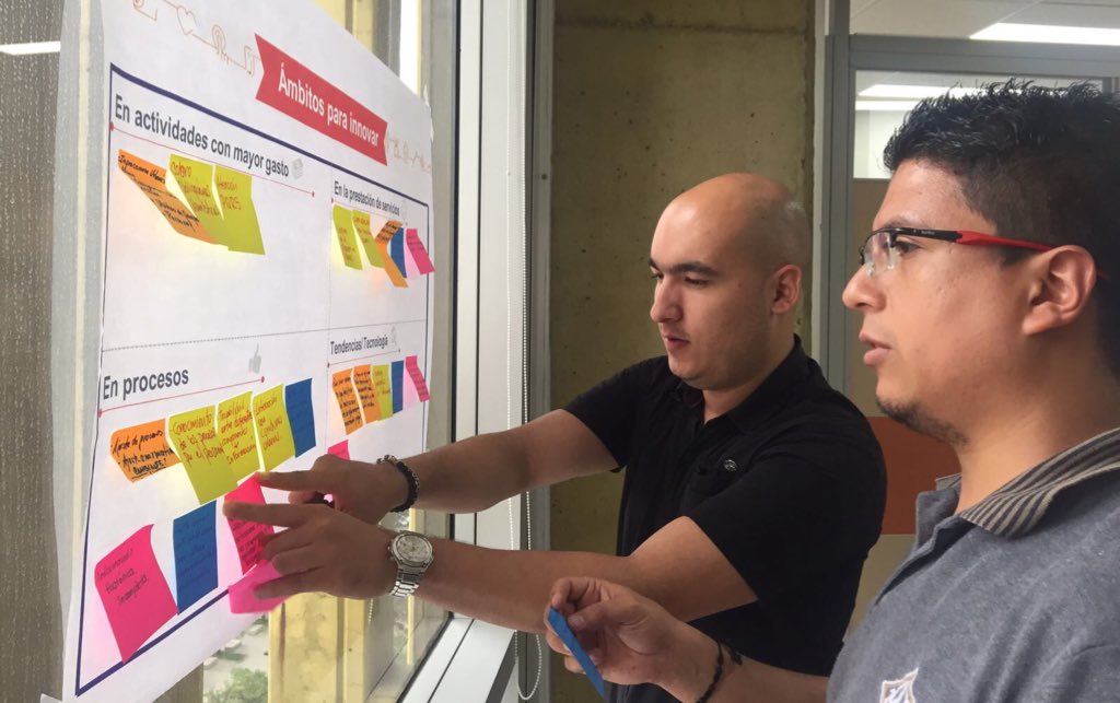 Ruta_N's tweet photo. @Labdeinnovacion @Juandimejia41 @afrancorpo @AlcaldiadeMed @FicoGutierrez @RubenVillegas @aflopez Lo que se busca con esta estrategia es que las Secretarías prototipen un programa de gobierno con impacto de ciudad. https://t.co/1g9HWAiApn