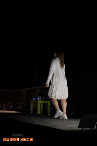 setemcat's tweet photo. @CotoRoig també van ser a la Desfilada de Roba Sostenible de la #FESC2017. Aquí tens algunes de les peces que van presentar! https://t.co/nFsvO7SCT0