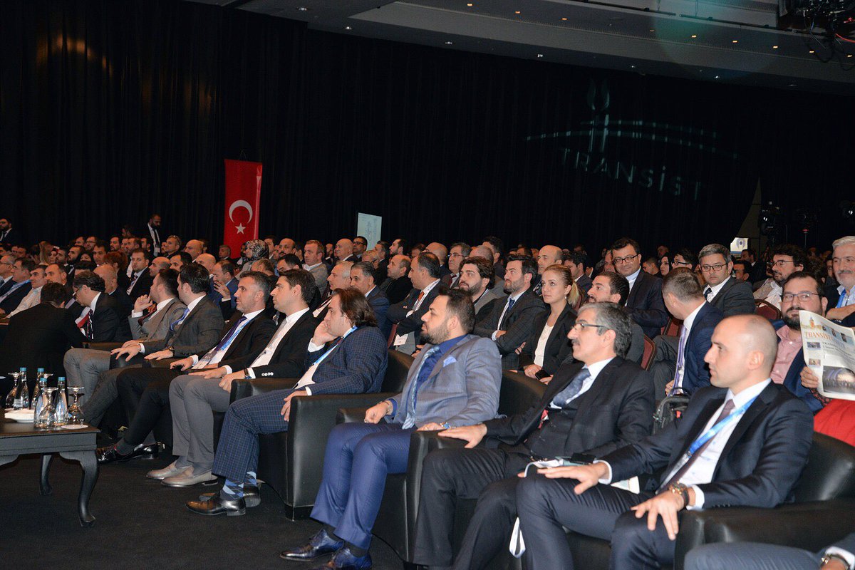 istmedya_as's tweet photo. #Transist2017 10.Uluslararası İstanbul Ulaşım Kongresi ve Fuarı bu akşamki kapanış oturumu ve ödül töreni ile sempozyumlarını tamamladı https://t.co/TegkrL16EH