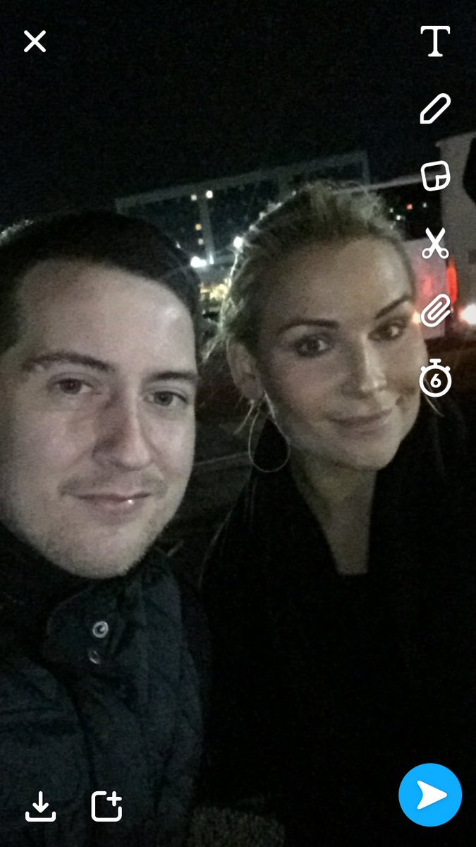 RyanSangster1's tweet photo. @NatbyNature out in the freezing cold to see me 😝😝 thanks https://t.co/LNAdRZq50V