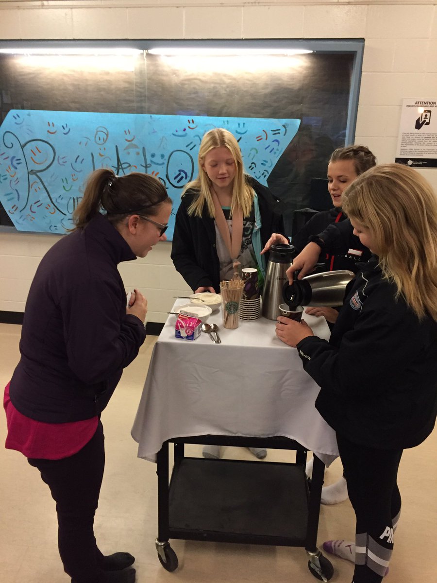 BrevoortPark's tweet photo. Our Student Leadership Committee served up some coffee, hot chocolate and mocha to parents and staff this morning. #RAKyxe #spslearn https://t.co/T7WBdUApPE