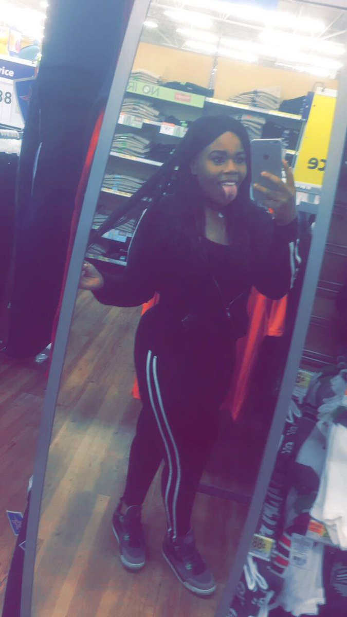 IgLazy's tweet photo. idk what to call this .. 🤷🏽‍♀️🎉💕 https://t.co/DJQUvUuO1a