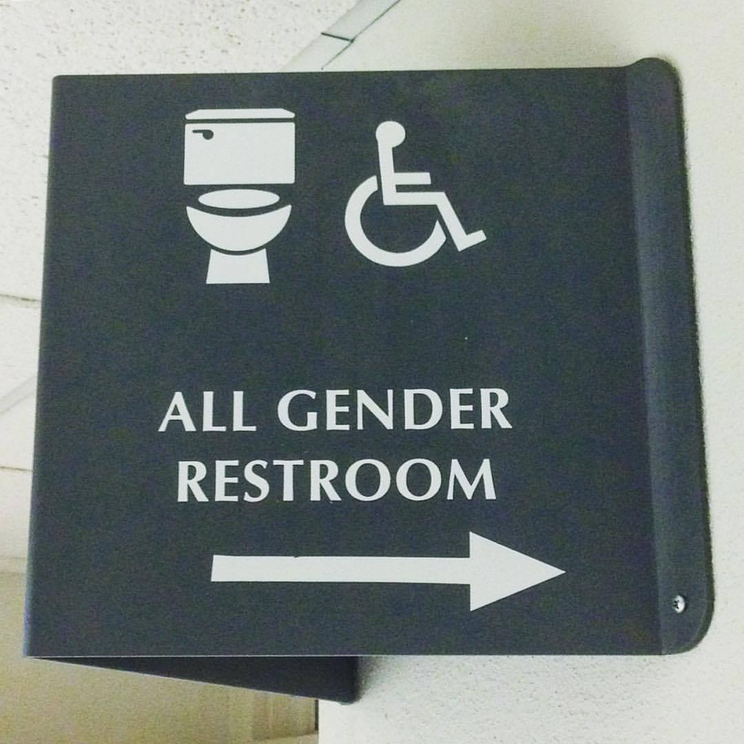 GradCollegeIL's tweet photo. Another reason to love #ILLINOIS ❤️All genders welcome! 🚽 Graduate College, Coble Hall, 2nd FL #GenderInclusive Bathroom Hunt 11/3/17 @IllinoisLGBTRC #safetopee #wejustneedtopee #accessibility https://t.co/XHaHYHFfSi