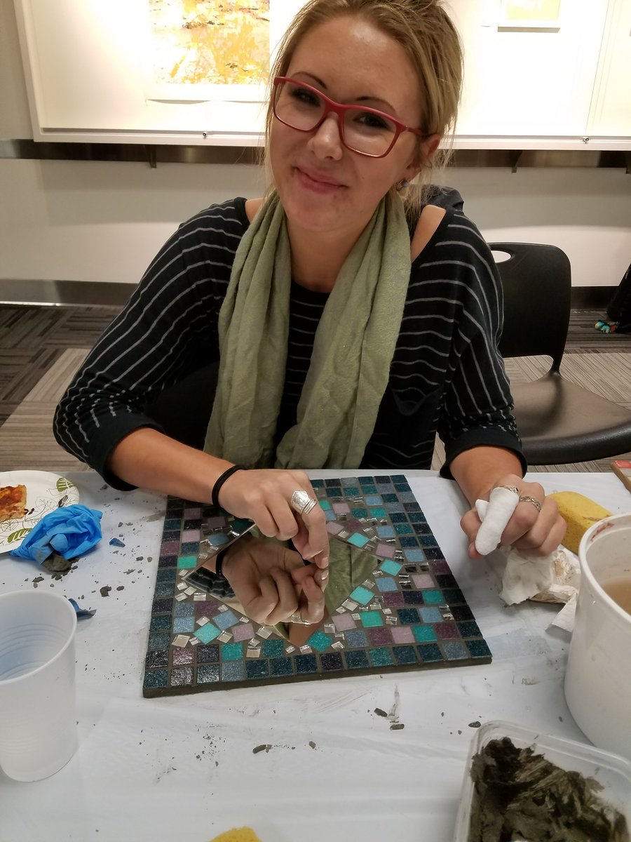 aveaw's tweet photo. Last night's mosaic art workshop was a hit @umnSUA https://t.co/xKSoKQ7rZ6