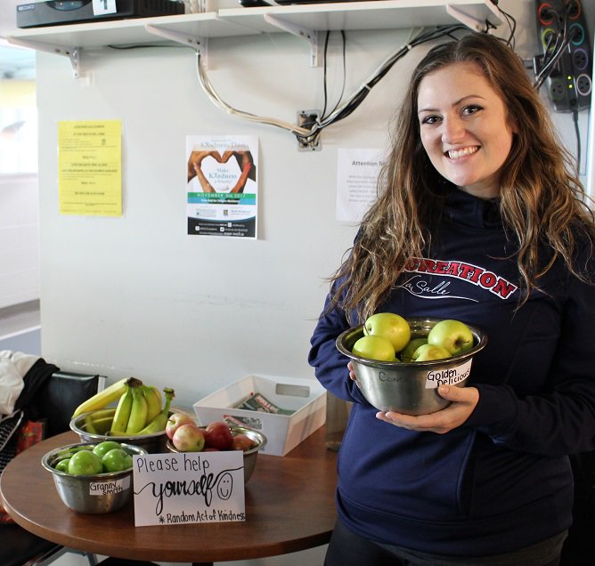 TownofLaSalle's tweet photo. Random Act of Kindness Day! Free piece of fruit for the fitness members @VollmerComplex. #WERAK #RAKDay @WECFoundation #LivingLaSalle https://t.co/4oPHhQdJZZ