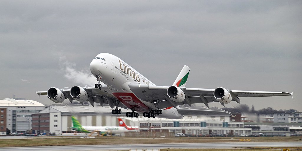RollsRoyce's tweet photo. Celebrating great partnerships: congratulations to our friends at @Emirates on delivery of your 100th @Airbus #A380 https://t.co/E6YWUDbABN