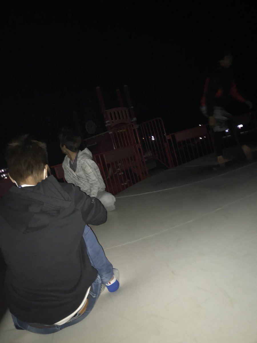 0326monro's tweet photo. 今が楽しければそれでいい
逃げ道は自分でつくるもーの

逃げすぎたのか
こんな子に産んだ覚えないってさ https://t.co/Vk27VsNqvF