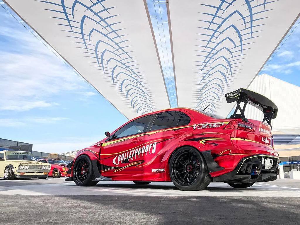 LoweredLife's tweet photo. #live from @toyotires #treadpass exhibition at #sema2017 📸 by @roalkoll https://t.co/Aqcn3ps4Bc