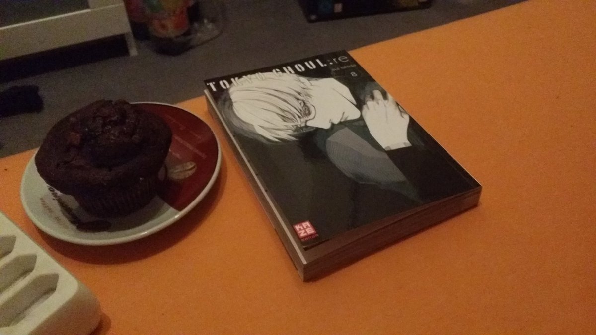 Yakuma_Deathgod's tweet photo. War die ganze Zeit am pennen und als ich wach wurde lag das neben mir.
#BesteMutter :D https://t.co/AUHReGLBYB