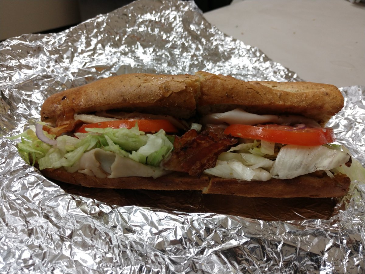 Kizzy702's tweet image. #NationalSandwichDay #Chebahut