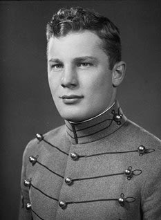DrunkOldGrad's tweet image. #FlowbackFriday - Robin Olds, Class of 1943. Army Football pioneer, fighter pilot, World War II and Vietnam War veteran. #BeatAirForce