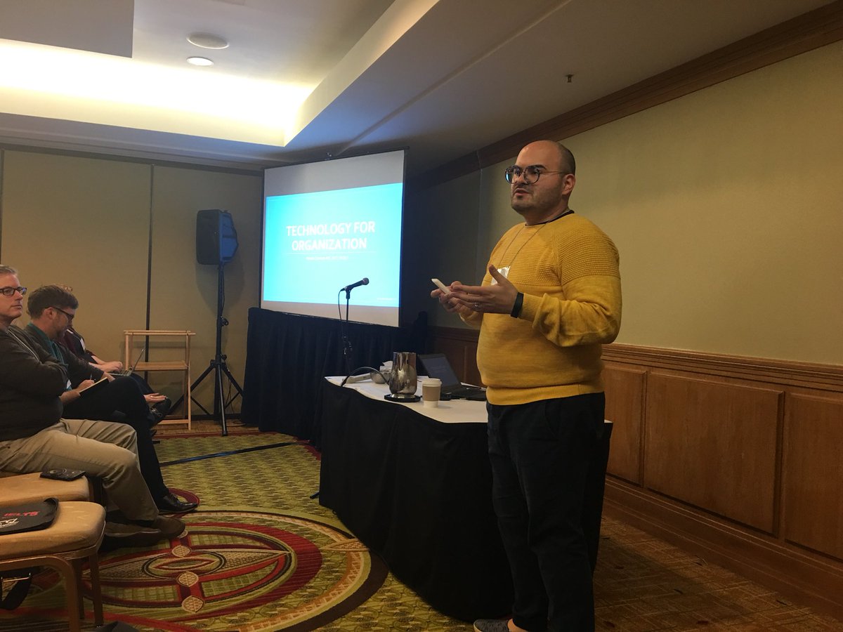JenArtan's tweet photo. Learning about tech for organization with Nicola #TESL2017 https://t.co/HTcWhjaoTp