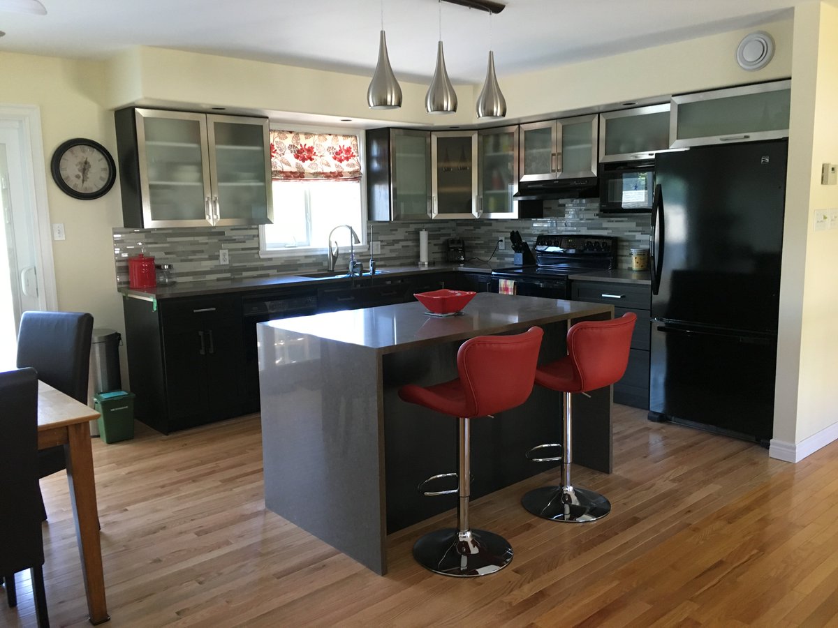 ECKitchens1's tweet photo. Replace, Reface or Refinish? That is the question! We can help! Call Wayne @ 902-222-9607 https://t.co/CpZc1eoVum