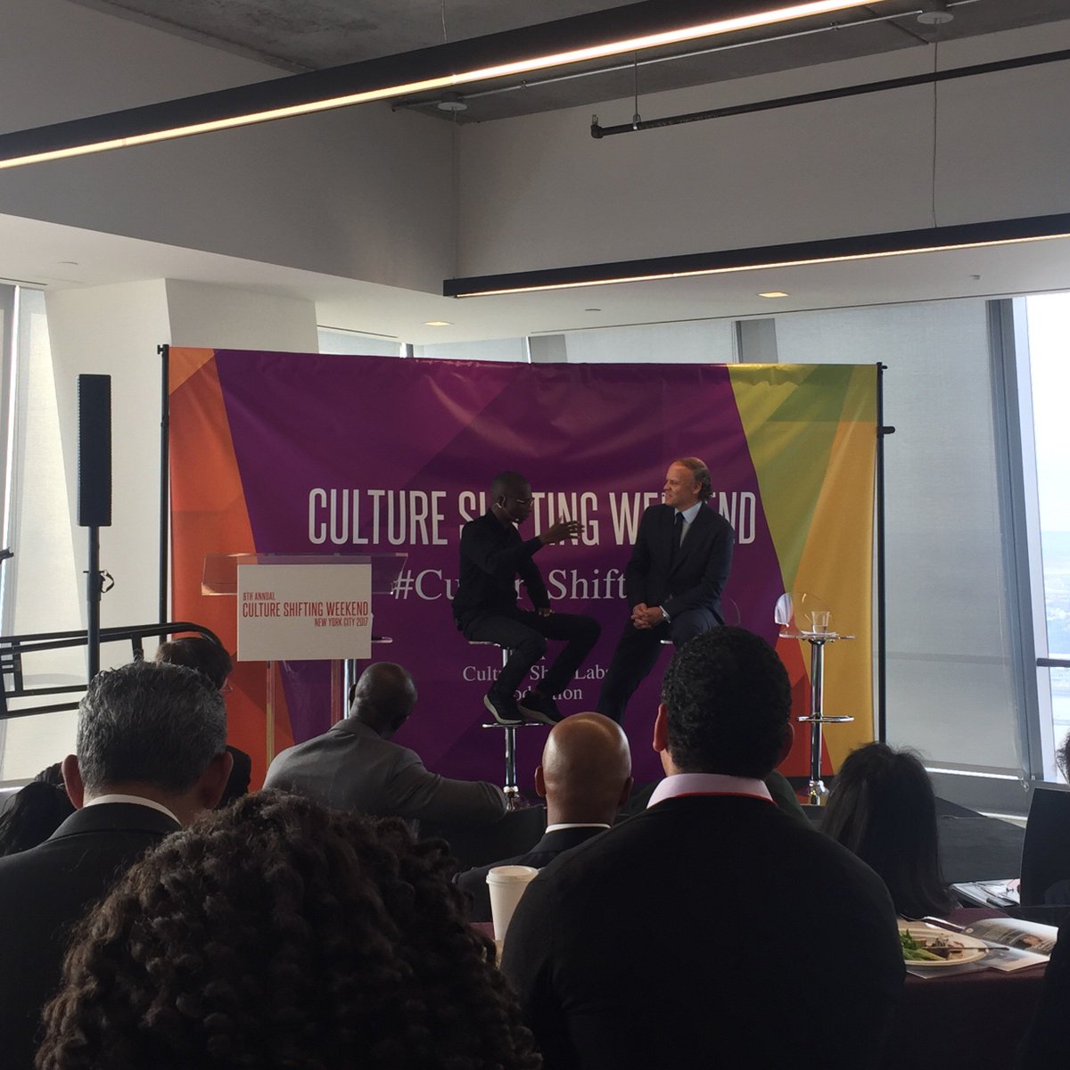 ThereGoesDEE's tweet photo. "Only the greats study the greats." - Troy Carter of @CrossCultureVC + @Markein on the "it" behind picking great people. #cultureshifting https://t.co/XYgRJmlkwk
