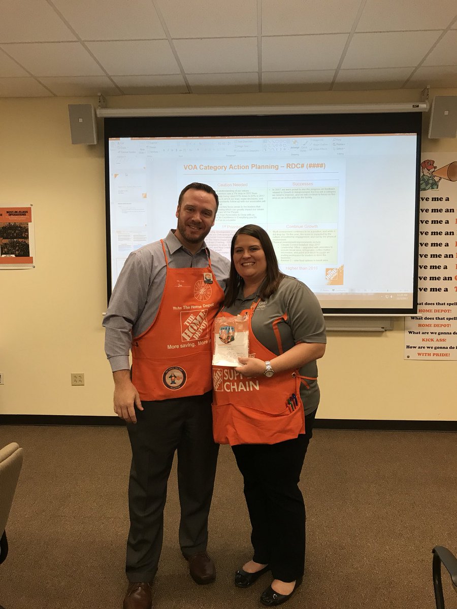 skelleyTHD's tweet photo. Thank you for the planning and execution of the 3 day HR onboarding event Nicole-HRM #teamSCHR @nboesTHD @THDJon_RHRM https://t.co/R8g1lGnz6d