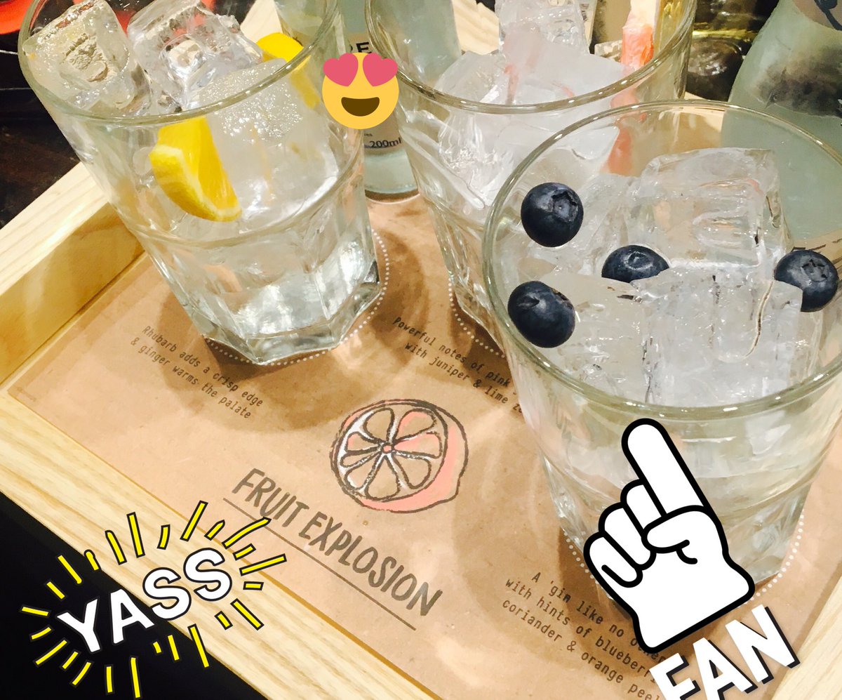 thenewmoonec3's tweet photo. #GinFlight #FruitExplosion @thenewmoonec3 @Bosher16 Which one's your favourite? @WhitleyNeill @ChaseDistillery @BrockmansGin #gin #Friday https://t.co/yBmNEhRaK4