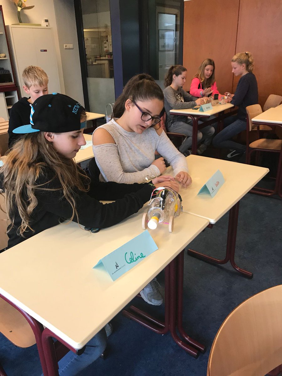 domijn4's tweet photo. Scholenbezoek groep 8 https://t.co/sADPVAqbwZ