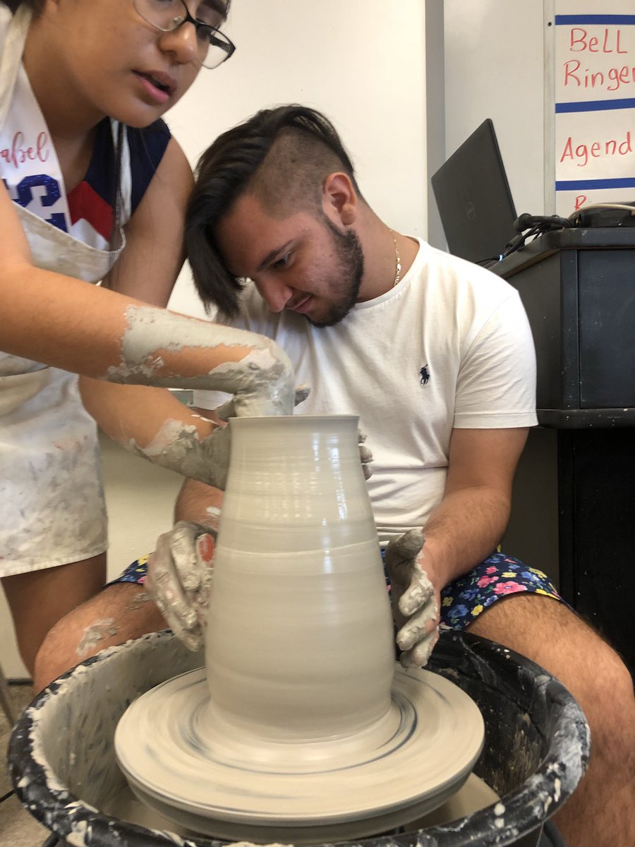 CeramicsESTERO's tweet photo. Throwing big @EsteroHS @LeeSchools #esteroat30 https://t.co/L4Wki16NZA