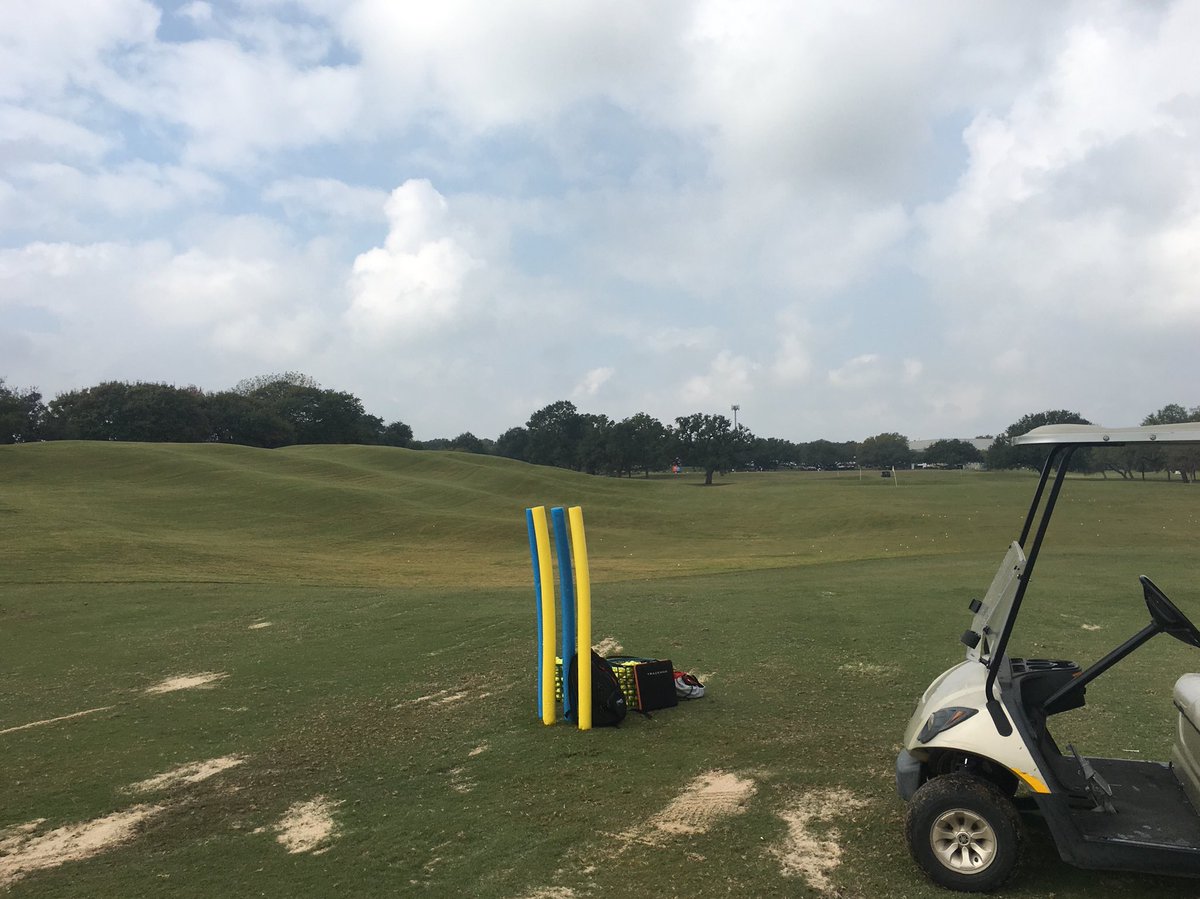 StMUgolf's tweet photo. Environment all set for another rattler golf training session.
#stations
#wedges
#ballcount
#trackman
#fullintent
#wehaveaplan https://t.co/PAUypsOuF8