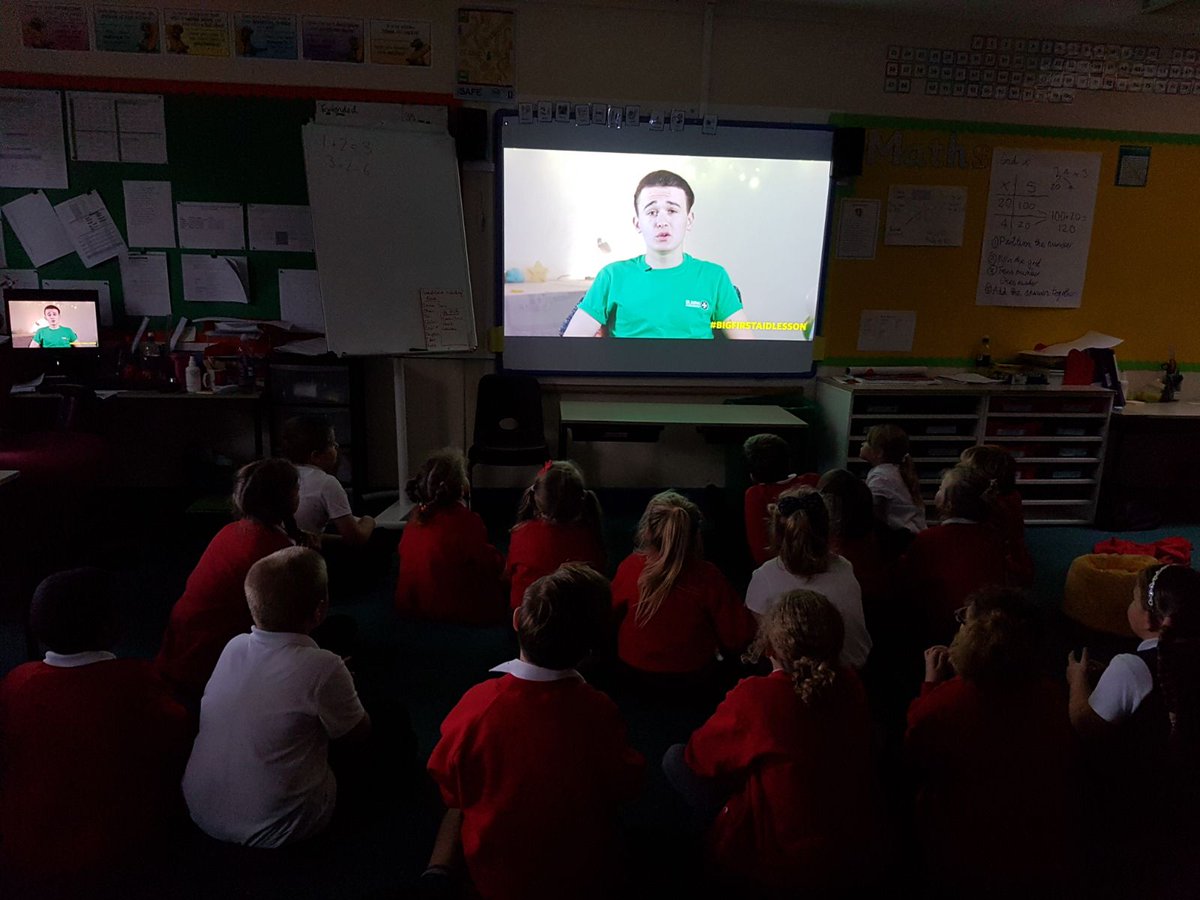 marden_primary's tweet photo. Centaurs learnt about first aid in prep for bonfire night! They know how to deal with burns&choking&how to call for help! #bigfirstaidlesson https://t.co/X0f7WCCZ8b