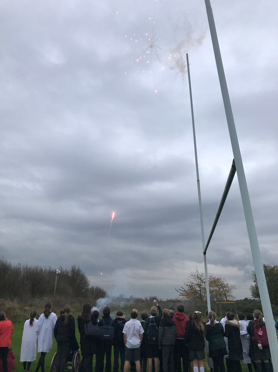 GSA_STEMClub's tweet photo. Fantastic turn out last night for the first STEM session this year! Thank you for all that came https://t.co/umFfb2w53n