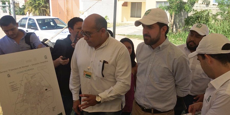 PabloGamboa_MX's tweet photo. Visitamos el terreno en el que se construirá la UMF de Francisco de Montejo, que beneficiará a más de 28 mil yucatecos. #YucatánEsSalud https://t.co/aDRJ1DtPHP