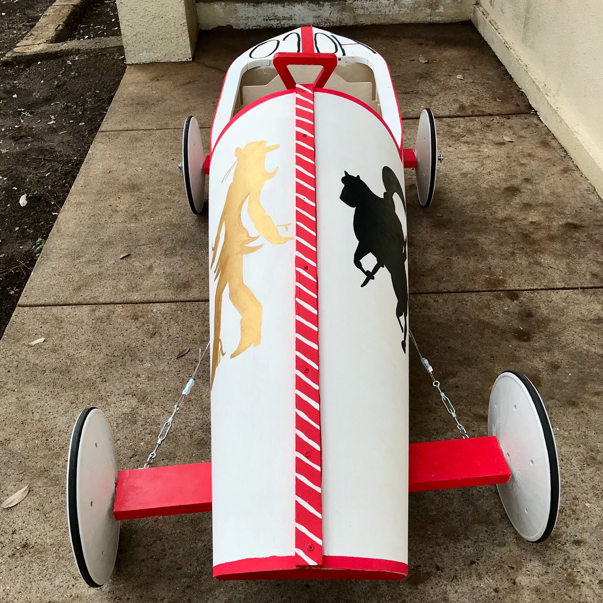 TXSTODPHI's tweet photo. Our box car is ready to roll 😎🏁 #SoapBox50 #TXSTHC https://t.co/vLuLy5w3Id