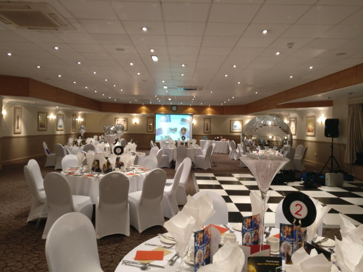 pfnolan62's tweet photo. Getting ready for a great night #pictoracademy #pictorschool https://t.co/yk1DhuFA79