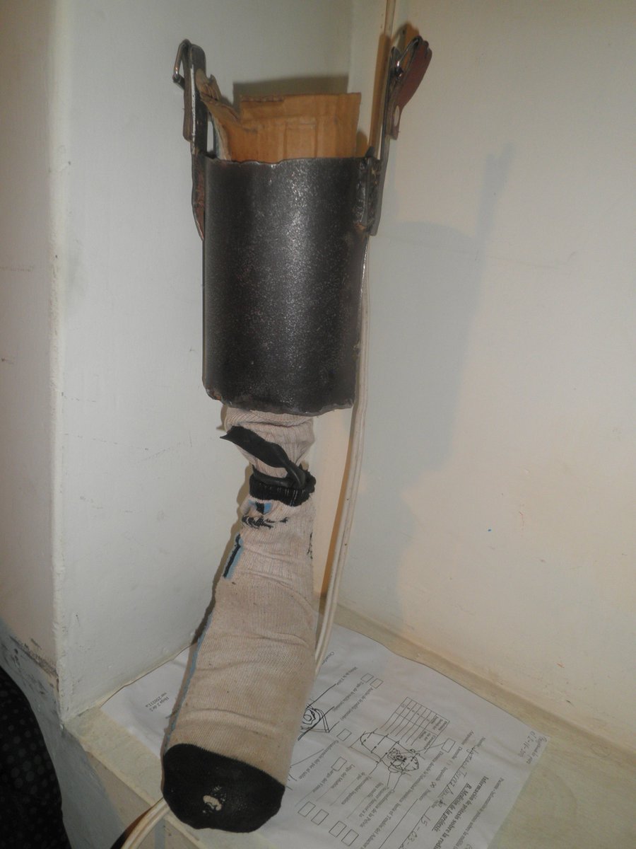 FUNPROBO's tweet image. #Amputees in #Bolivia are so desperate to walk again that sometimes they invent their own #prosthetic limbs.