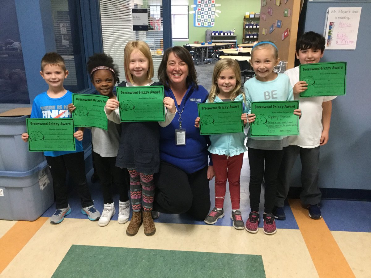 GreenwoodFirst's tweet photo. These first graders received Grizzy Awards this week! #GWgreats https://t.co/chpsOCsTCY