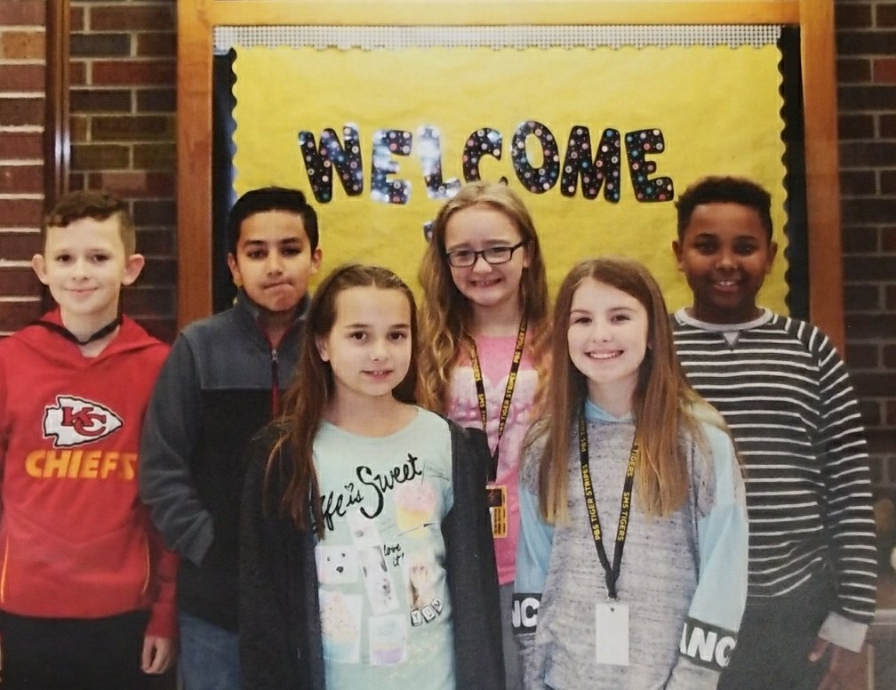 SedaliaMiddle's tweet photo. Check out this week's Students of the Week! @SEDALIASCHOOLS Way to go tigers!! 😁❤ https://t.co/8qpDhy3iHD