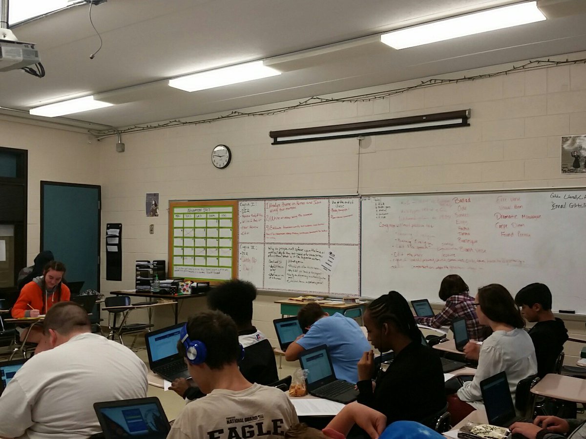 KCSELAhgreen's tweet photo. 4th block freshman working hard analyzing online FBI documents to compare to To Kill A Mockingbird
#PBL #AppliedLearning #TalkTechieToMe https://t.co/TtR1f9gaFx