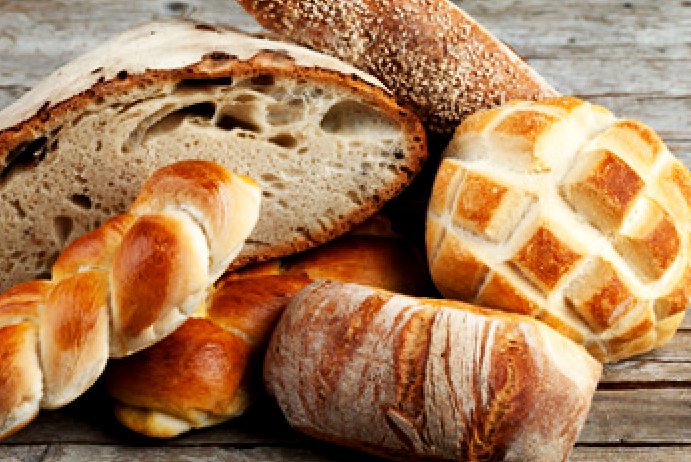 Ook op zaterdag een uitgebreid assortiment gezond en verantwoord desembrood.