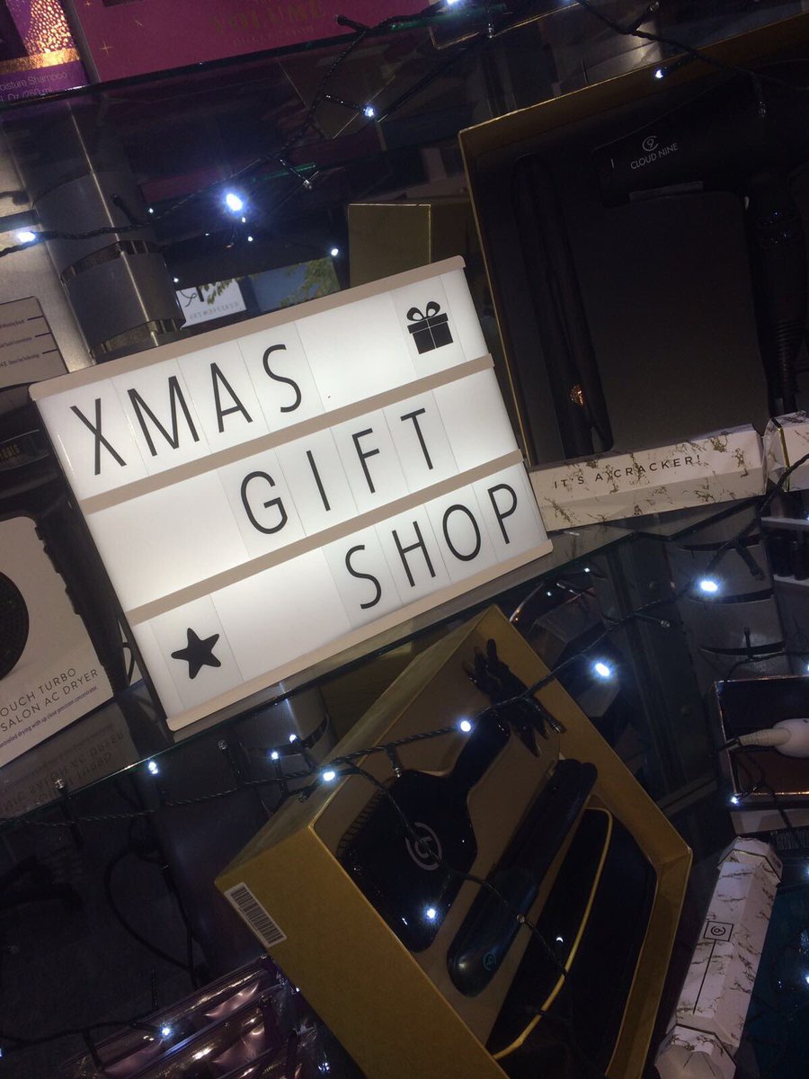 Top_Notch_Salon's tweet photo. #christmasready 🎄 https://t.co/RKMc0XTtOB