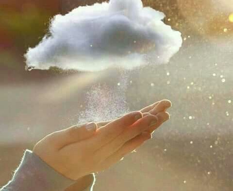 Yaghlahm_Az's tweet photo. 💫💫
ناديت لك..
يوم كان لضحكتي قيمه
.
بأوّل  مواسم  حصاد غصوني  
الخضرا
.
والحين..
لوتمطرين  احساس  ياغيمة
.
يتنهّد  الجرح  في  صدري
ولا يبرا https://t.co/Z4fMNMdRQs