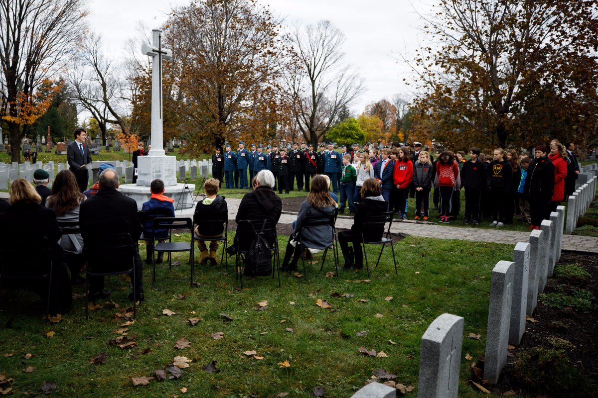 JustinTrudeau's tweet photo. Today we gathered at the National Cemetery of Canada to remember #Passchendaele100 &amp; pay tribute to all who have answered the call to serve. https://t.co/ZcZseG5oGD