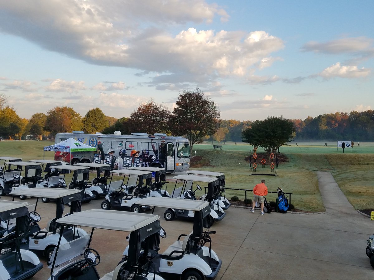 SCFootballHOF's tweet photo. Had a great time supporting the kids in our community w/ @TajhB10 at his 1st annual @teamtajh golf tourney. #CPOY13 #MMFE #MakingADifference https://t.co/4XTTRF2GKW