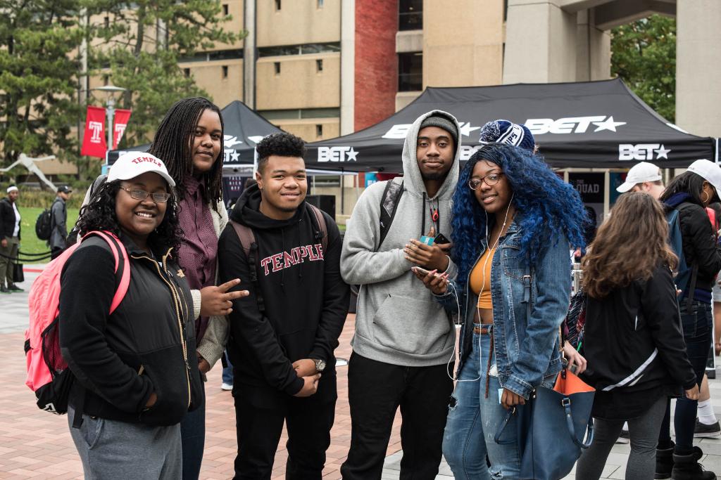 BET's tweet photo. Temple U, thank you for turning up with us! Check out all of the Pep Rally photos here: https://t.co/dTR9Fkc5HM