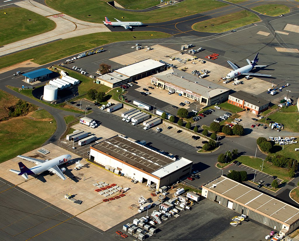 CLTAirport's tweet photo. #CargoFriday https://t.co/br3ei4Ejll
